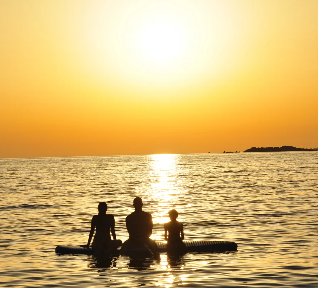 สำเนาของ Experience Authentic Surfing with a Local Thai Heart (1) (1)1